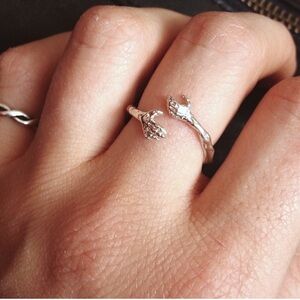 Verameat handmade early edition hugs ring